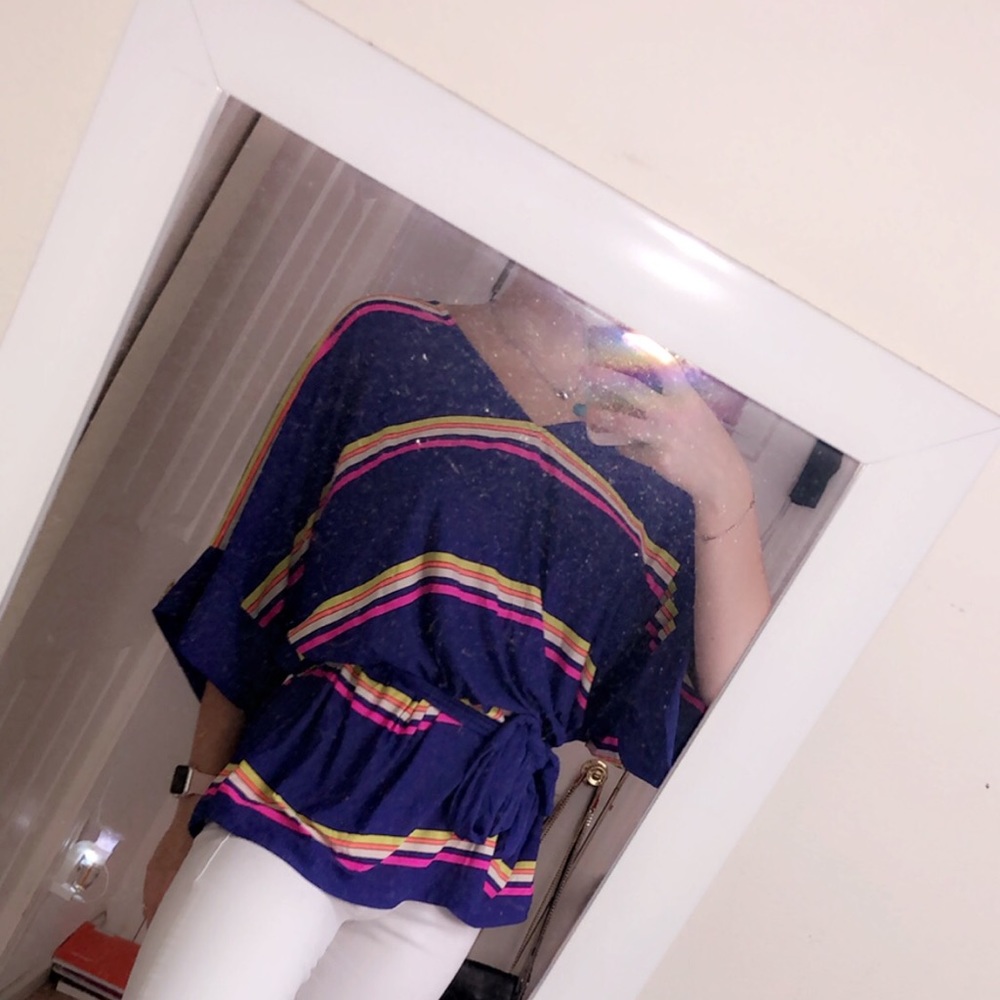 Loose beach top
